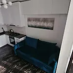 новобудова сам центр вул шевченка 60 оперний 10хв Apartment