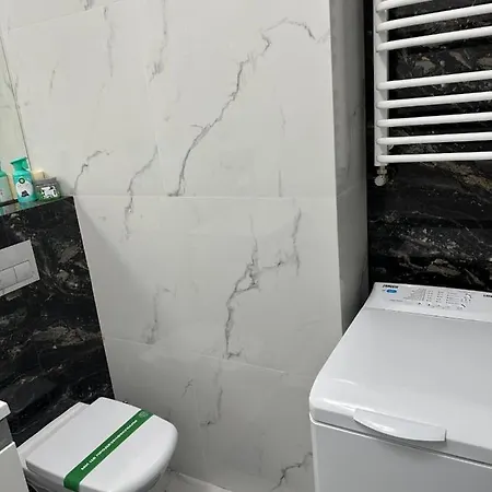 новобудова сам центр вул шевченка 60 оперний 10хв *