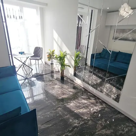 новобудова сам центр вул шевченка 60 оперний 10хв Lviv