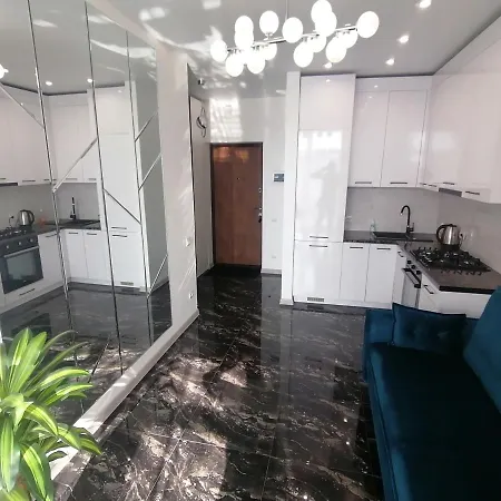 новобудова сам центр вул шевченка 60 оперний 10хв Apartment Lviv