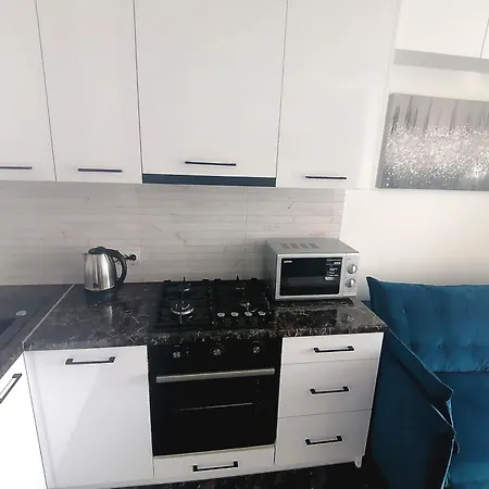 новобудова сам центр вул шевченка 60 оперний 10хв