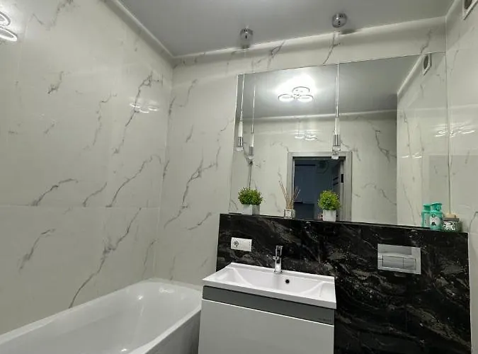 новобудова сам центр вул шевченка 60 оперний 10хв *