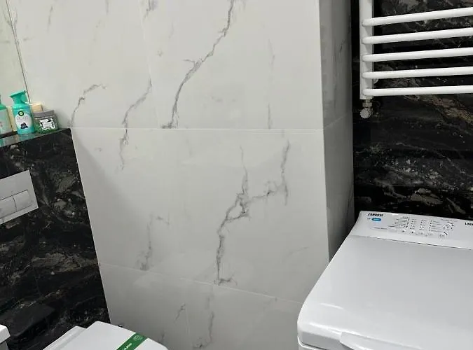 новобудова сам центр вул шевченка 60 оперний 10хв *