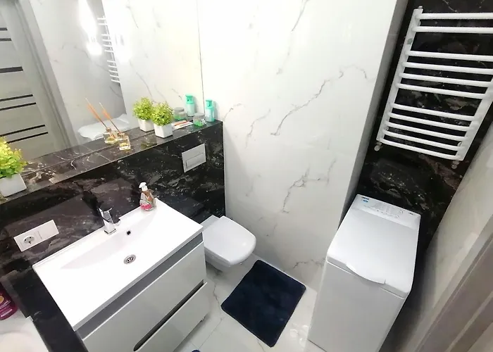 новобудова сам центр вул шевченка 60 оперний 10хв Apartment